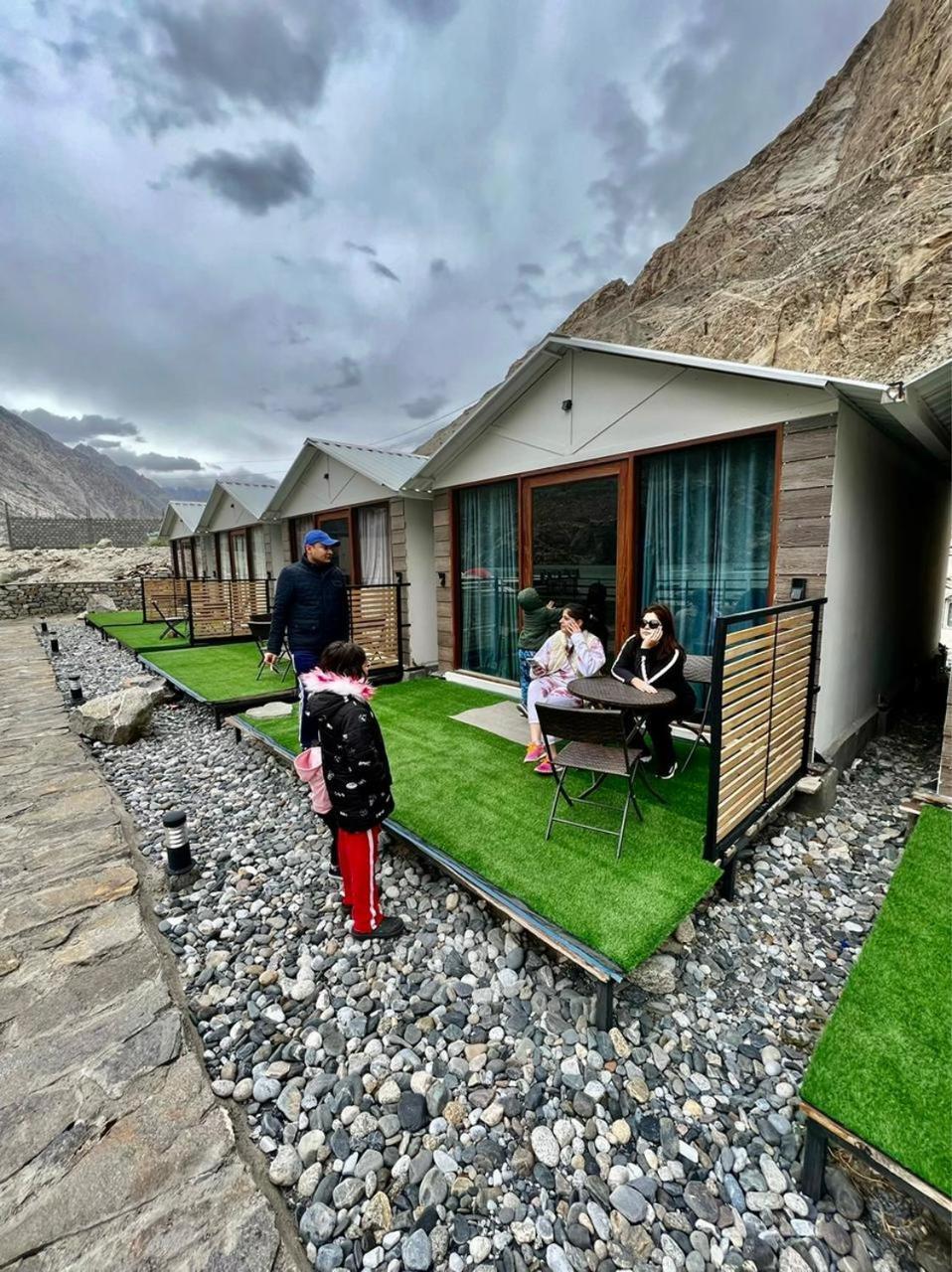 Horizon Resort Attabad Lake Hunza Karimabad  Экстерьер фото